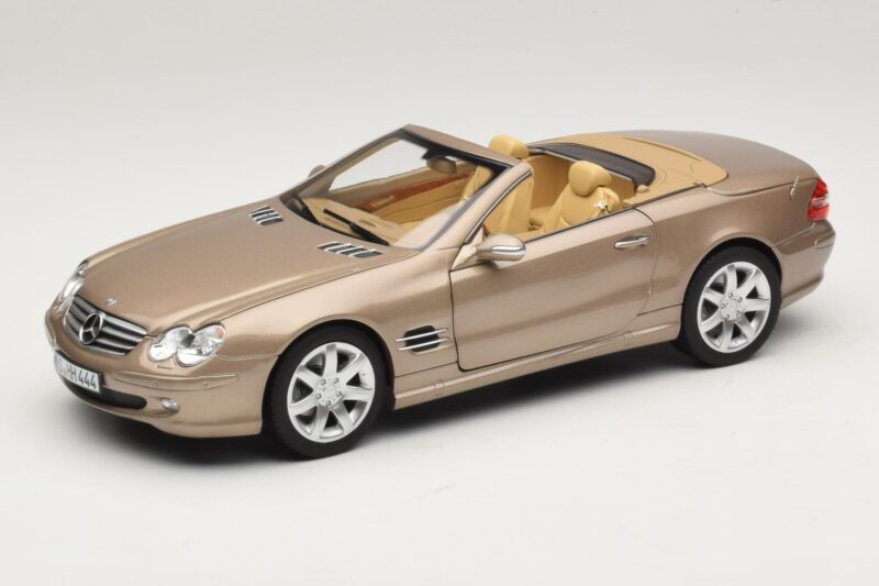 Mercedes SL500 R230 Travertine Beige Norev 1:18 183843 Metāls