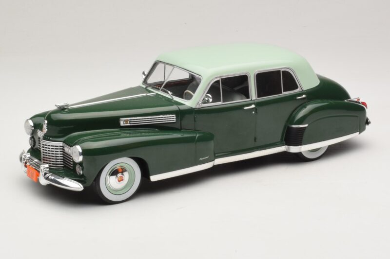 Cadillac Fleetwood Series 60 Special Zaļš MCG 1:18 MCG18657 Metāls