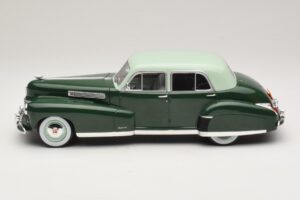Cadillac Fleetwood Series 60 Special Zaļš MCG 1:18 MCG18657 Metāls — attēls 3 no 6