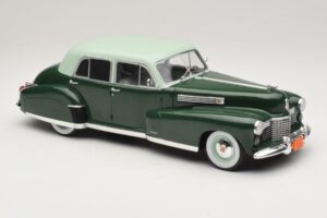 Cadillac Fleetwood Series 60 Special Zaļš MCG 1:18 MCG18657 Metāls — attēls 4 no 6