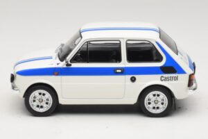 Fiat 126 Castrol Livery Balts Zils MCG 1:18 MCG18666 Metāls — attēls 3 no 6