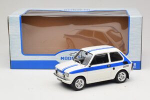 Fiat 126 Castrol Livery Balts Zils MCG 1:18 MCG18666 Metāls — attēls 6 no 6