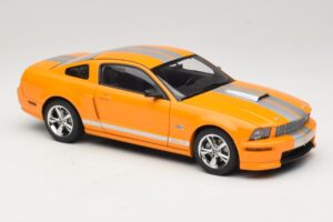 Ford Mustang GT S197 Grabber Orange Metallic AUTOart 1:18 73117-A1 Metāls — attēls 6 no 8