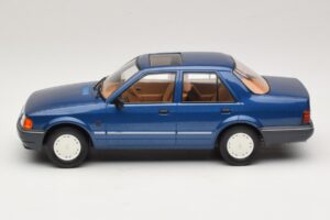 Ford Orion Mk2 1.6i Metallic Blue MCG 1:18 MCG18490 Metāls — attēls 3 no 6