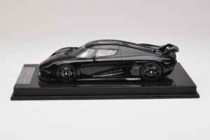Koenigsegg Regera Melns Oglekļa Šķiedras Pakete Bēšs Salons FrontiArt 1:18 REMC042 Sveķi — attēls 3 no 7