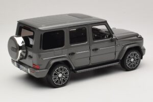 Mercedes G-Class W465 Classic Grey Norev 1:18 183035 Metāls — attēls 2 no 6