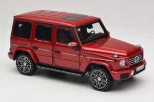 Mercedes G-Class W465 Hyacinth Red Norev 1:18 183037 Metāls — attēls 4 no 6