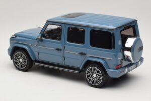 Mercedes G-Class W465 Vintage Blue Norev 1:18 183034 Metāls — attēls 5 no 6