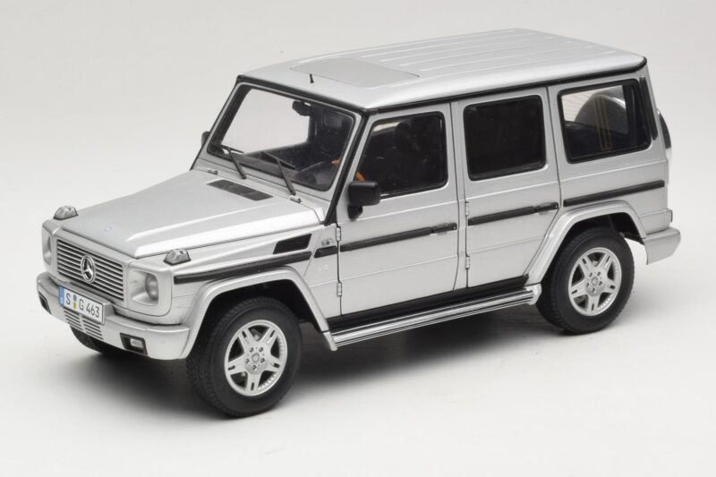 Mercedes G500 W463 LWB Dīlera Izdevums Sudrabs AUTOart 1:18 B66962142 Metāls