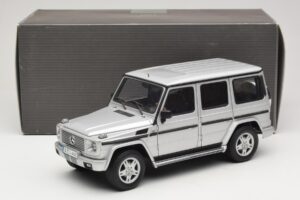 Mercedes G500 W463 LWB Dīlera Izdevums Sudrabs AUTOart 1:18 B66962142 Metāls — attēls 8 no 8