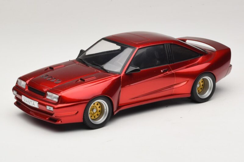 Opel Manta B Mattig Sarkans MCG 1:18 Opel Manta B Mattig Sarkans MCG 1:18 MCG18265 Metāls
