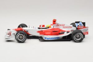 Panasonic Toyota Racing TF106 #12 R. Schumacher 2006 Minichamps 1:18 AM59557K Metāls — attēls 3 no 7