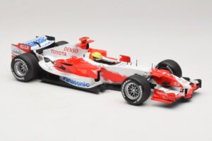 Panasonic Toyota Racing TF106 #12 R. Schumacher 2006 Minichamps 1:18 AM59557K Metāls — attēls 4 no 7