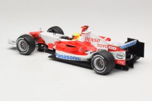 Panasonic Toyota Racing TF106 #12 R. Schumacher Presentation 2006 Minichamps 1:18 AM59553G Metāls — attēls 5 no 6