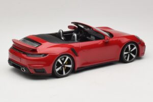 Porsche 911 992 Turbo S Kabriolets Tumši Sarkans Minichamps 1:18 PORSCHE007 Metāls — attēls 2 no 6