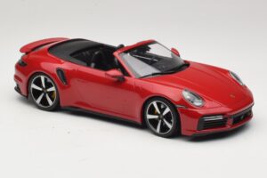 Porsche 911 992 Turbo S Kabriolets Tumši Sarkans Minichamps 1:18 PORSCHE007 Metāls — attēls 4 no 6