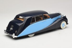 Rolls-Royce Silver Wraith Empress by Hooper Melns & Tumši Zils MCG 1:18 MCG18051 Metāls — attēls 2 no 6