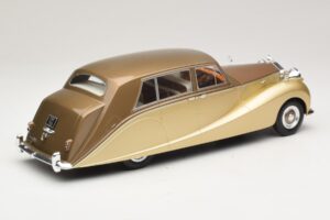 Rolls-Royce Silver Wraith Empress by Hooper Brūns & Zelts MCG 1:18 MCG18000 Metāls — attēls 2 no 6