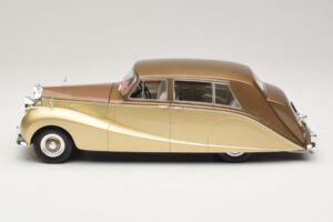 Rolls-Royce Silver Wraith Empress by Hooper Brūns & Zelts MCG 1:18 MCG18000 Metāls — attēls 3 no 6