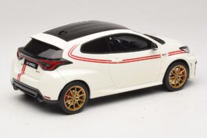 Toyota GR Yaris TGR Italy Ierobežots Izdevums Pure White Otto 1:18 OT1183 Sveķi — attēls 2 no 6