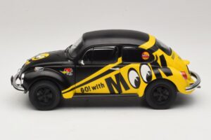 Volkswagen Beetle 1303 Go with Moon Solido 1:18 S1800519 Metāls — attēls 4 no 8
