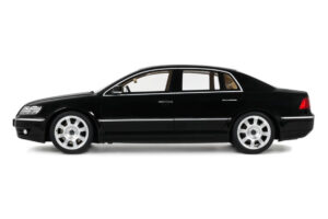 Volkswagen Phaeton 3D 6.0 W12 Melns Otto 1:18 OT1266 Sveķi — attēls 3 no 5