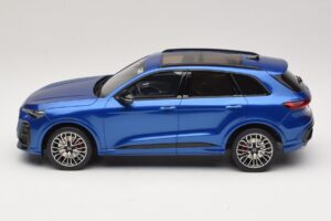 Audi SQ5 FY TFSI Ultra Zils Otto 1:18 OT1281 Sveķi — attēls 3 no 6