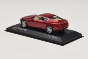Aston Martin DB9 Sarkans Metālisks Minichamps 1:43 400137340 Metāls — attēls 3 no 4
