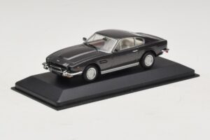 Aston Martin DBS On Her Majesty's Secret Service Aizvietojuma Kaste Minichamps 1:43 436137600-R1 Metāls — attēls 2 no 4