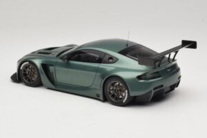 Aston Martin V12 Vantage GT3 Zaļš AUTOart 1:18 81306 Metāls — attēls 5 no 6