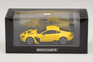 Aston Martin V12 Vantage GT3 Dzeltens Minichamps 1:43 437121391 Metāls — attēls 4 no 4