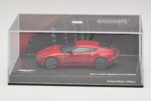 Aston Martin V12 Zagato Sarkans Minichamps 1:43 437137220 Metāls — attēls 4 no 5