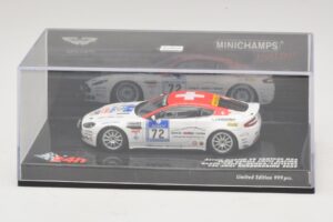 Aston Martin V8 Vantage #72 24 Hours of Nurburgring 2009 Minichamps 1:43 437091372 Metāls — attēls 4 no 5