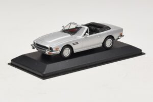 Aston Martin V8 Volante Sudrabs Minichamps 1:43 400137601 Metāls — attēls 2 no 4