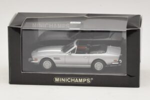 Aston Martin V8 Volante Sudrabs Minichamps 1:43 400137601 Metāls — attēls 4 no 4