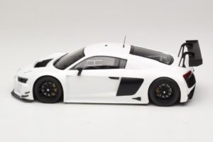 Audi R8 LMS Ultra Balts 2015 Minichamps 1:18 153151100 Metāls — attēls 3 no 6