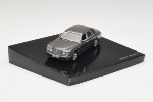 Bentley Arnage T Cypress Grey Minichamps 1:43 BL386 Metāls — attēls 2 no 4
