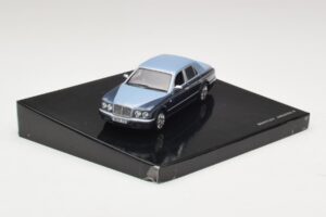 Bentley Arnage R Fountain Meteor Minichamps 1:43 BL385 Metāls — attēls 2 no 4