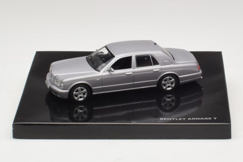 Bentley Arnage T Silver Tempest Minichamps 1:43 Bentley Arnage T Silver Tempest Minichamps 1:43 BL326 Metāls