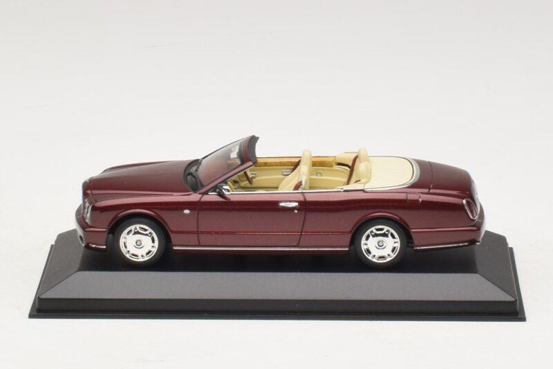 Bentley Azure Sarkans Metālisks Minichamps 1:43 436139560 Metāls