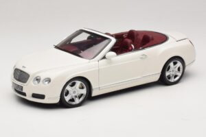 Bentley Continental GTC Balts Aizvietojuma Kaste Minichamps 1:18 100139032-R1 Metāls