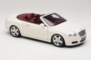 Bentley Continental GTC Balts Aizvietojuma Kaste Minichamps 1:18 100139032-R1 Metāls — attēls 6 no 8