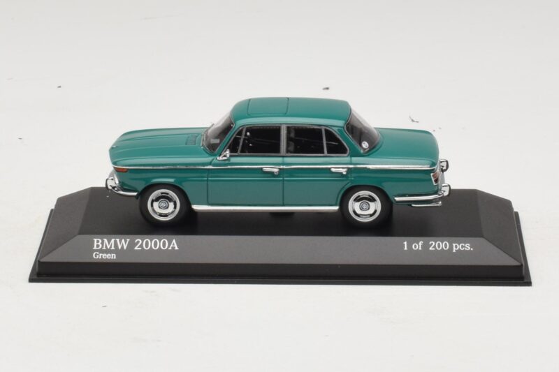 BMW 2000A Zaļš Minichamps 1:43 437023001 Metāls
