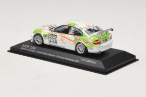 BMW 320i E46 #233 A. Priaulx / J. Muller Schubert Motorsport VLN Nurburgring 2005 Minichamps 1:43 400052433 Metāls — attēls 3 no 4