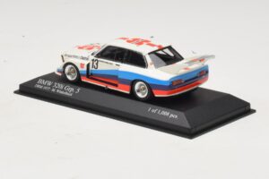 BMW 320i Group 5 #13 M. Winkelhock DRM 1977 Minichamps 1:43 400772313 Metāls — attēls 3 no 4