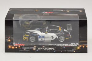 BMW Z4 GT3 Need for Speed Team #4 Hartung / Viebahn 24 Hours of Nürburgring 2011 Minichamps 1:43 437112904 Metāls — attēls 5 no 5