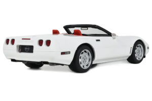 Chevrolet Corvette C4 Kabriolets Arctic White GT Spirit 1:18 GT580 Sveķi — attēls 2 no 5