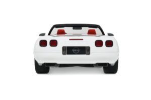 Chevrolet Corvette C4 Kabriolets Arctic White GT Spirit 1:18 GT580 Sveķi — attēls 5 no 5