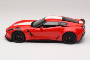 Chevrolet Corvette C7 Grand Sport Sarkans ar Baltām Joslām AUTOart 1:18 71274 Kompozīts — attēls 4 no 8