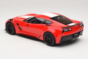 Chevrolet Corvette C7 Grand Sport Sarkans ar Baltām Joslām AUTOart 1:18 71274 Kompozīts — attēls 7 no 8